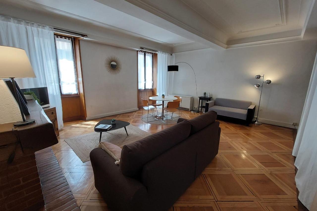 Le Vintage - Appartement En Plein Coeur De La Vieille Ville Annecy Eksteriør billede